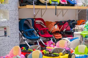 Voormalig Fame-eigenaar opent tweedehands babywinkel