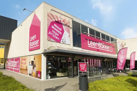 FonQ-oprichter biedt Leen Bakker helpende hand