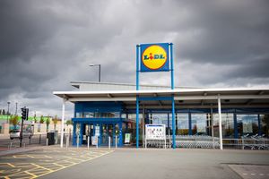 Amazon en Lidl snoeien in online boodschappen