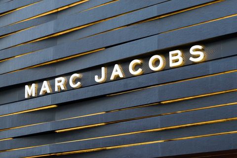 'Marc Jacobs schrapt winkels in Europa'