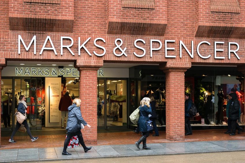 Marks & Spencer sluit meer dan honderd winkels