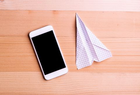 ‘Slimme winkel’ in Amsterdam verkoopt papieren vliegtuigjes