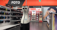 Deze robot brengt de winkel van Saturn in kaart