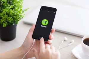 Startup haalt Spotify naar Nederlandse winkels