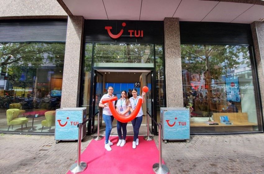 TUI komt met eerste belevingswinkel