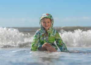 Grote modemerken verkopen kleding van plastic afval