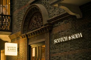 'Curator Scotch & Soda voert gesprekken met Standard Investment'