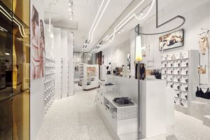 Hier zit Wolford dichter op de huid van vrouwen