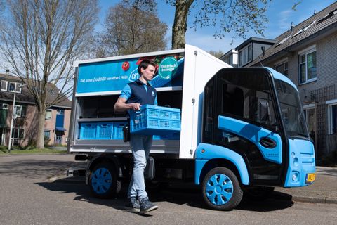 Albert Heijn start bezorging met elektrische busjes