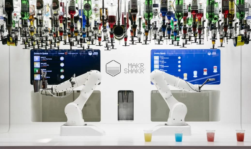 Appdate: Cocktails bestellen bij robot Toni in Selfridges