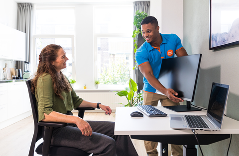 Coolblue stort zich op thuiswerkplekken