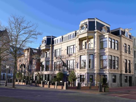 Flagshipstore van Eichholtz: elegantie in een rijksmonument 