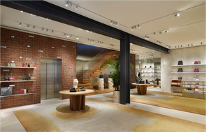 Fendi’s nieuwste pronkstuk in Amsterdam 