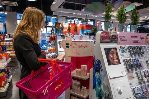 HEMA legt seksspeeltjes van EasyToys in de schappen