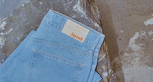 Duurzaam jeansmerk HNST haalt 950.000 euro op