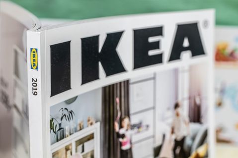 IKEA vraagt met knipoog aandacht voor nieuwe catalogus
