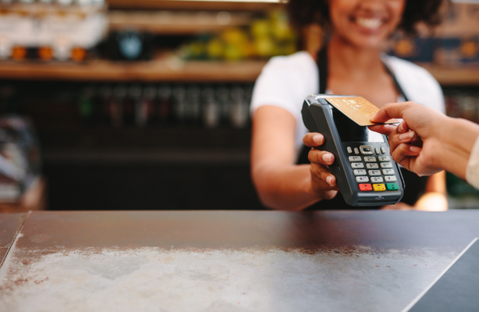 'Retailers terughoudend met prijsverhogingen om corona' 