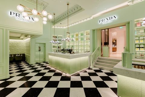 Dineren in Prada-stijl bij Harrods in Londen 