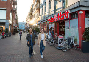Winkelcentrum Rijnplein Alphen aan den Rijn in andere handen