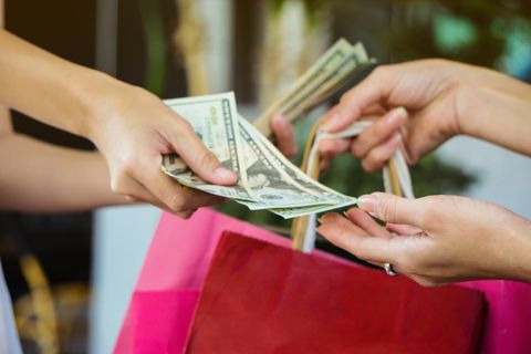 New York verbiedt cashloze winkels