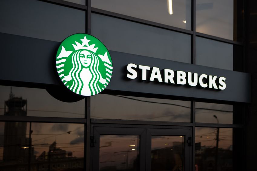 Starbucks ziet 3 miljard dollar in rook opgaan