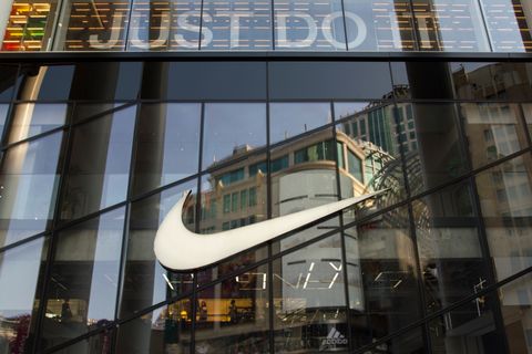 Nike schrapt banen; meer nadruk op e-commerce
