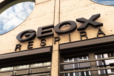 Geox sluit tachtig winkels, vooral in Europa