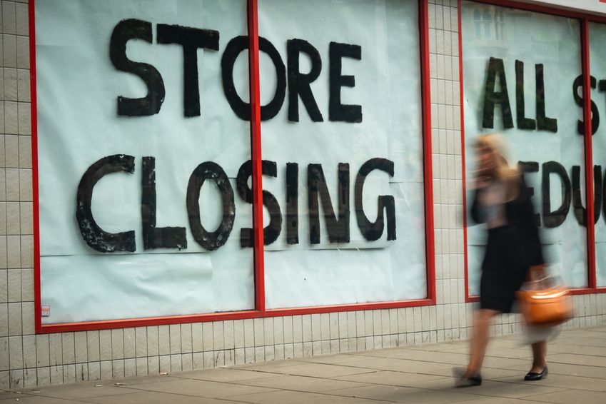 Kaalslag in de Britse winkelstraat: wat is er aan de hand?