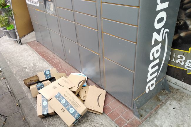 Waar belanden de vele retourzendingen van Amazon?