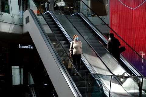 Mondkapje vanaf zaterdag verplicht in Belgische winkels