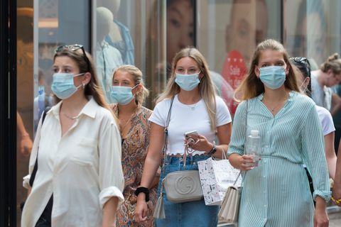 'Nederlandse retail krimpt dit jaar met acht procent'