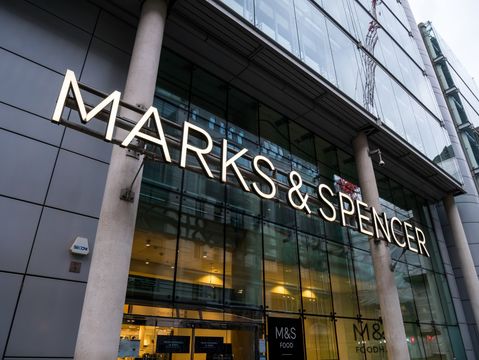 Marks & Spencer sluit elf winkels in Frankrijk