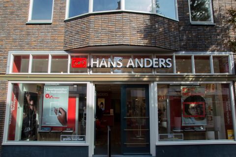 Hans Anders introduceert online briladvies met AI