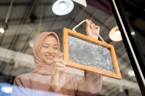 Werkgever mag hoofddoek verbieden, maar alleen met goede reden