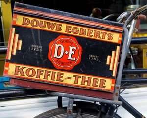 Lege schappen door conflict tussen Colruyt en Douwe Egberts
