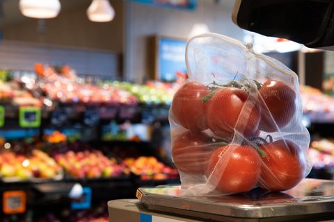 Albert Heijn dringt verpakkingsmateriaal fors terug