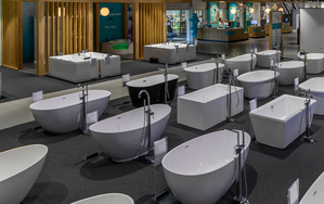 Badkamerspecialist Maxaro naar België