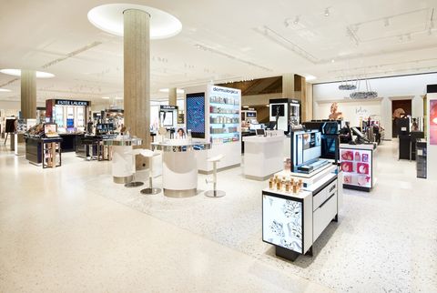 Nu is de Bijenkorf ook cosmeticakoning van Nederland