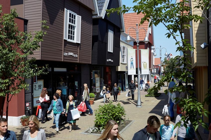 Rosada heropent anderhalf keer zo groot