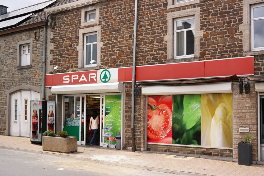 Spar en Coop houden PostNL binnenboord