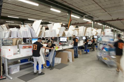 Familie steunt Blokker met kapitaalinjectie