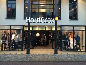 ​Eerste HoutBrox-winkels sluiten deuren