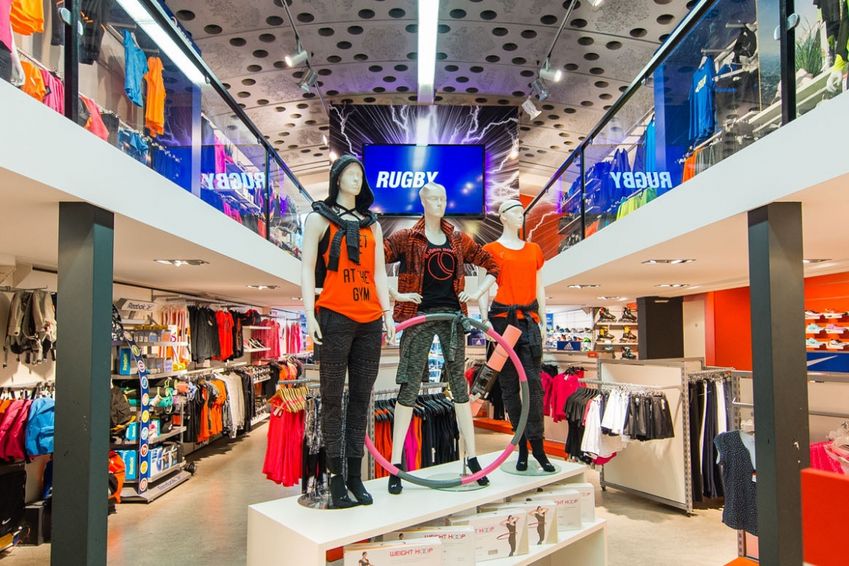 Telstar en Daka verder als Intersport