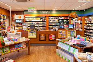 ​The Read Shop opent weer combinatiewinkels