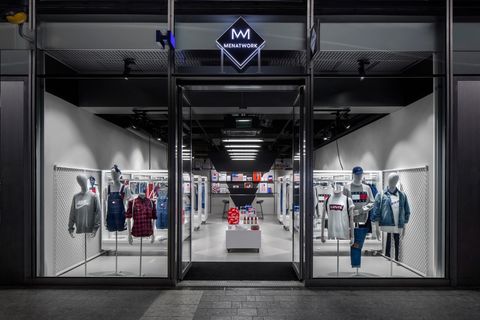 ​Men At Work opent eerste stationswinkel