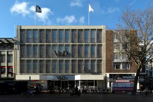 ​‘Miljoenen aan asbestkosten bij V&D-panden’