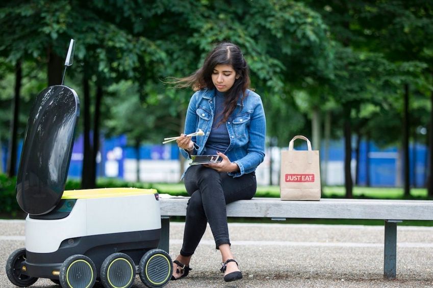 Just Eat laat robots maaltijden bezorgen