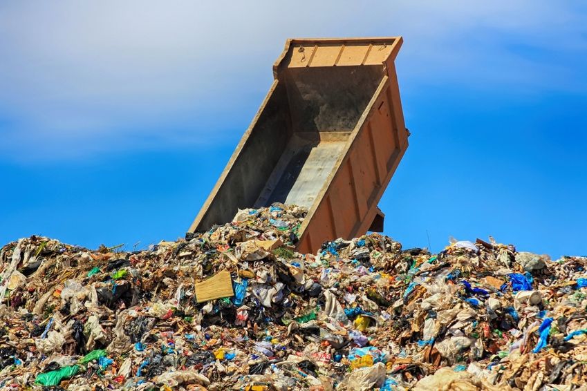Zo wordt onverkochte kleding vernietigd