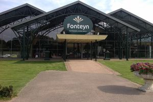​Grote brand legt Fonteyn in de as