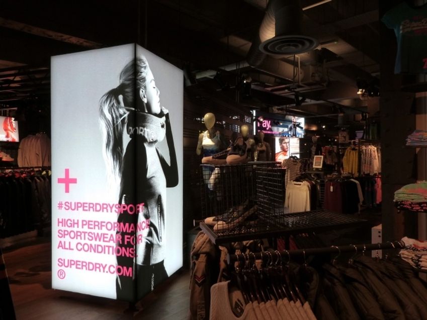 Het lichtspel van Superdry